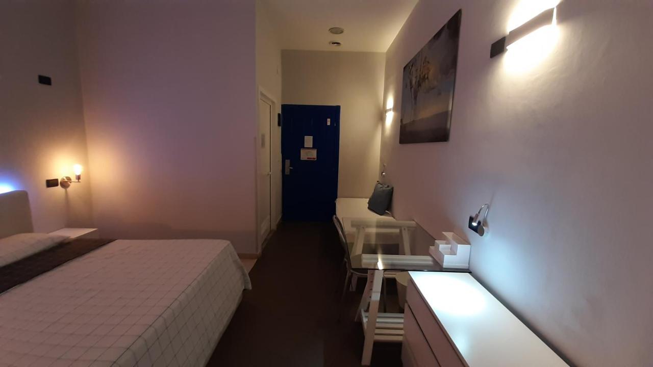 Youth Station Hostel Рим Екстериор снимка