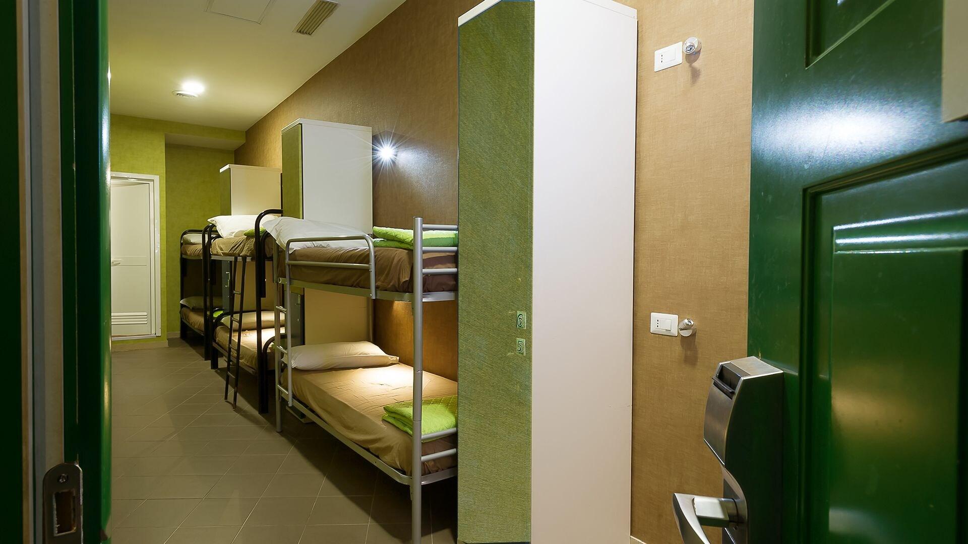 Youth Station Hostel Рим Екстериор снимка